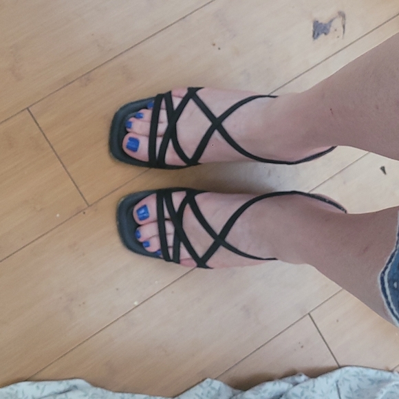 Fioni heels size 11w - Picture 10 of 10